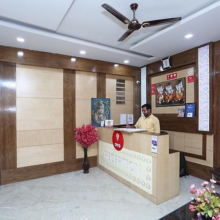 Oyo 9233 Hotel Cottage Lord Krishna Nowe Delhi Zewnętrze zdjęcie